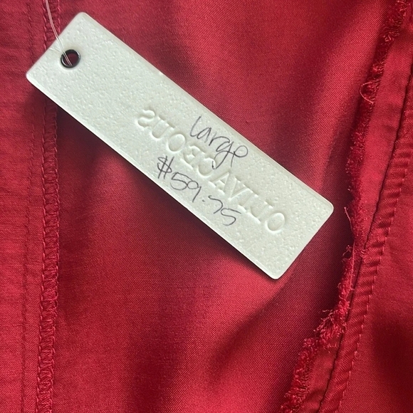 NWT Olivaceous V Neck Sleeveless Blouse Size L Dark Red Business Casual Raw Hem - Picture 6 of 11